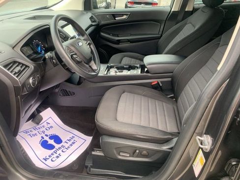 Used 2020 Ford Edge SE image 21