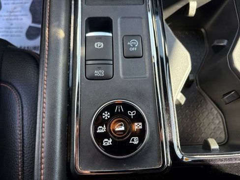 Used 2024 Nissan Pathfinder Rock Creek AWD/4WD image 18