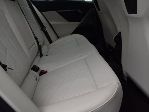 Certified 2025 BMW 530i w/ M Sport Package RWD image 22