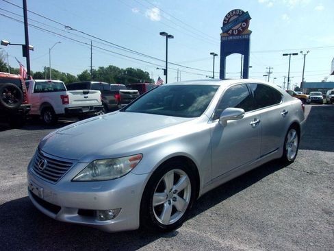 Used 2010 Lexus LS 460 RWD image 1