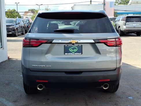 Used 2023 Chevrolet Traverse LS AWD/4WD image 5