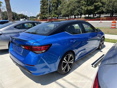 Used 2022 Nissan Sentra SR w/ Electronics Package image 7