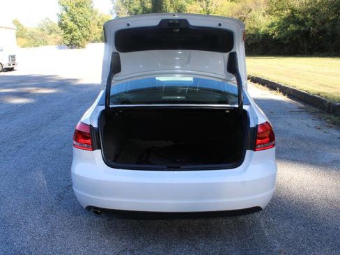 Used 2013 Volkswagen Passat 2.5 SE image 18