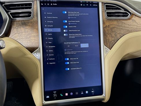 Used 2016 Tesla Model S 75D image 21