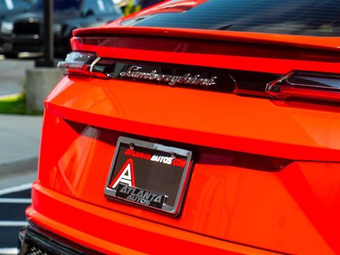 Used 2020 Lamborghini Urus AWD/4WD image 10