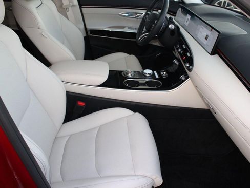 Used 2026 Genesis GV70 2.5T image 32