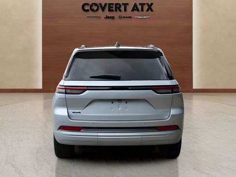 New 2026 Jeep Grand Cherokee Limited AWD/4WD image 4