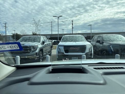 Used 2022 GMC Terrain Denali w/ Denali Premium Package image 14