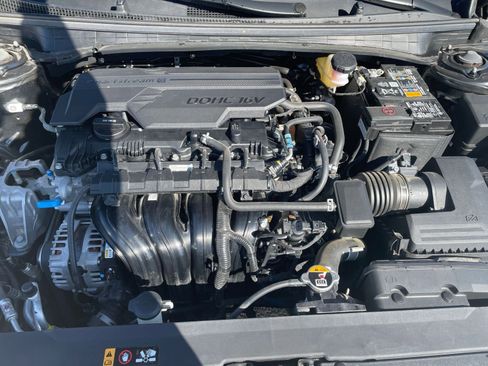 Used 2025 Kia K4 LXS image 32