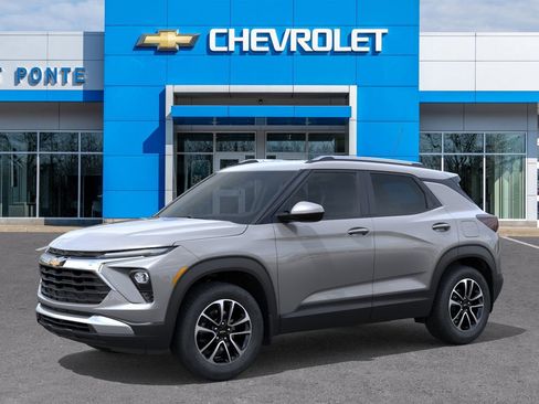 Certified 2026 Chevrolet TrailBlazer LT w/ Convenience Package image 2