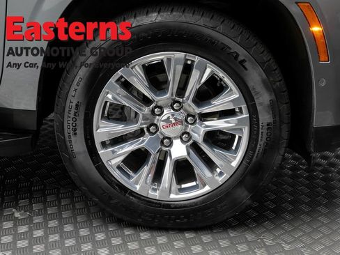 Used 2025 GMC Yukon Denali AWD/4WD image 36
