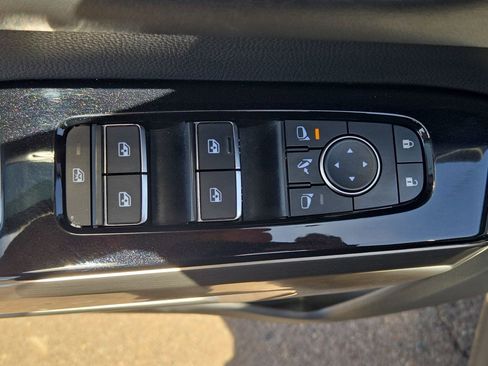Certified 2024 Nissan Pathfinder Platinum w/ Cargo Package FWD image 28