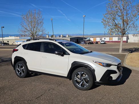 Certified 2024 Subaru Crosstrek 2.0i Premium image 2