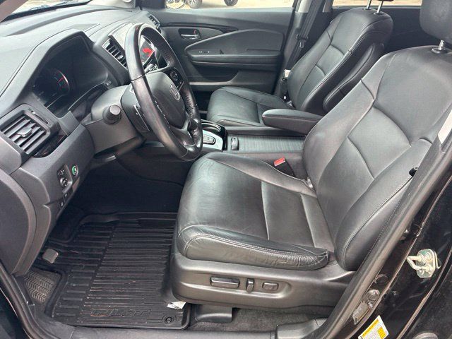 Used 2020 Honda Pilot Touring image 17