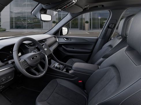 New 2025 Jeep Grand Cherokee Altitude AWD/4WD image 22