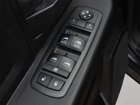 Used 2019 RAM 1500 Express w/ Express Value Package image 24