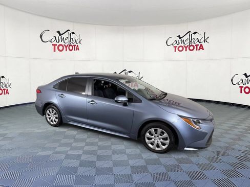 Used 2026 Toyota Corolla LE w/ Carpet Mat Package (TMS) FWD image 2
