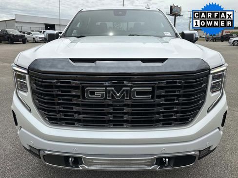 Used 2023 GMC Sierra 1500 Denali Ultimate AWD/4WD image 9