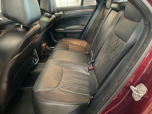 Used 2017 Chrysler 300 C Platinum w/ Safetytec Plus Group image 15