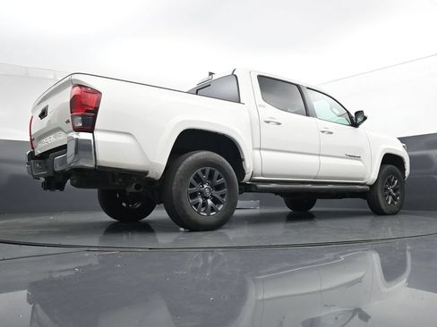 Used 2023 Toyota Tacoma SR5 AWD/4WD image 23
