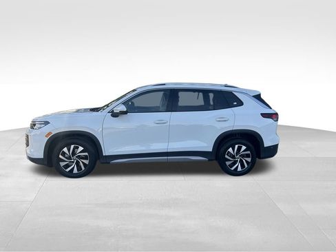 New 2026 Volkswagen Tiguan S FWD image 2