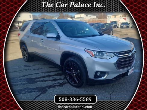 Used 2019 Chevrolet Traverse LT image 1
