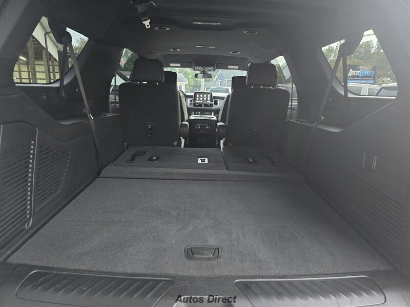 Used 2021 GMC Yukon XL SLT w/ Rear Media and Nav Package AWD/4WD image 33