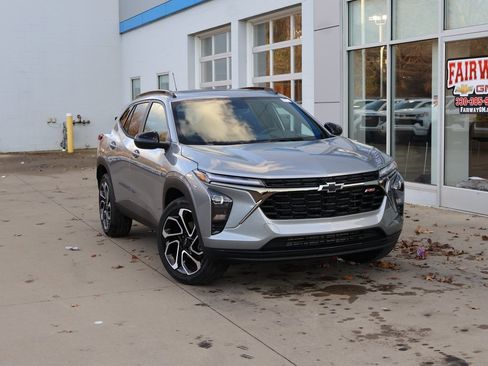 New 2026 Chevrolet Trax RS w/ Sunroof Package image 35