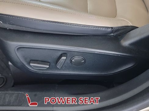 Used 2021 Ford Escape SEL w/ Technology Package image 16