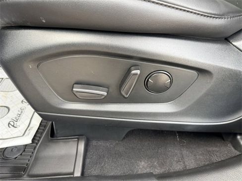 Certified 2023 Ford Explorer XLT w/ Equipment Group 202A image 23