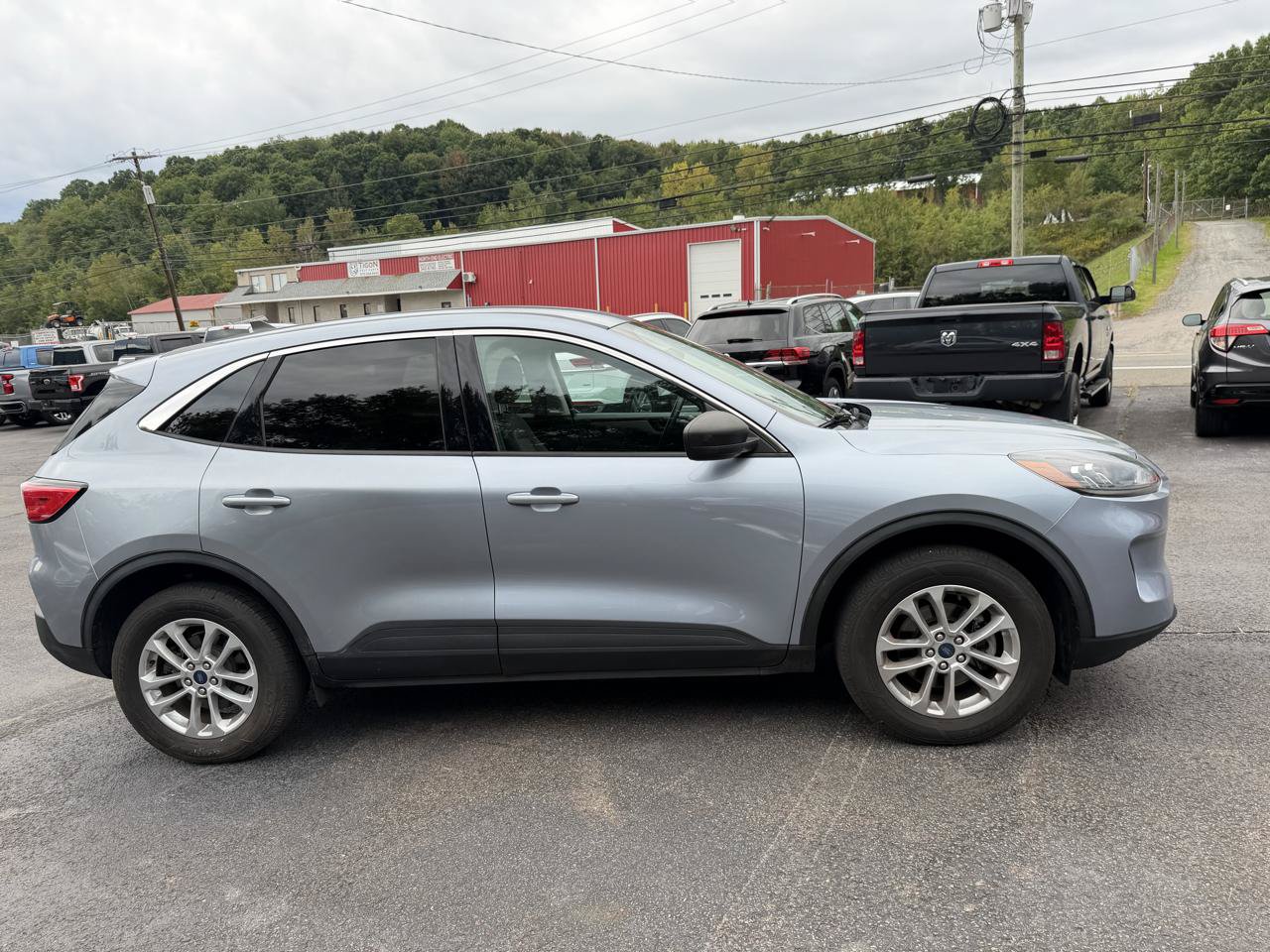 Used 2022 Ford Escape SE w/ Convenience Package AWD/4WD image 4