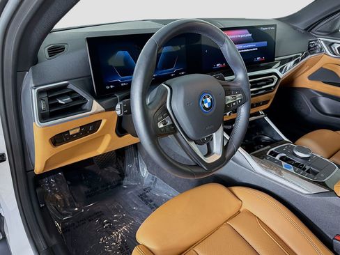 Certified 2023 BMW i4 eDrive35 w/ Premium Package RWD image 9