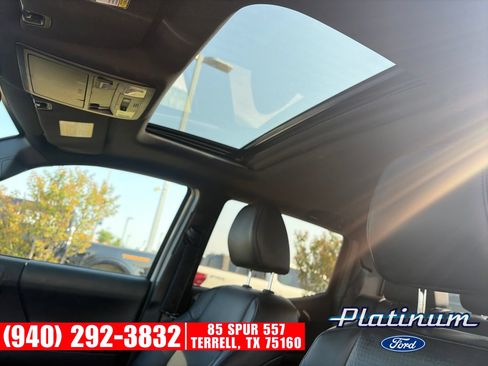 Used 2021 Toyota Tacoma Limited AWD/4WD image 23