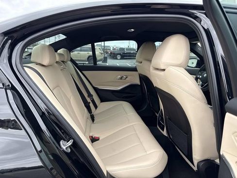 Used 2023 BMW 330i Sedan w/ Premium Package RWD image 15
