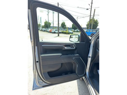 Used 2025 GMC Sierra 1500 SLT RWD image 28