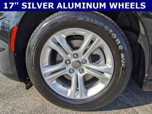 Used 2023 Dodge Charger SXT image 4