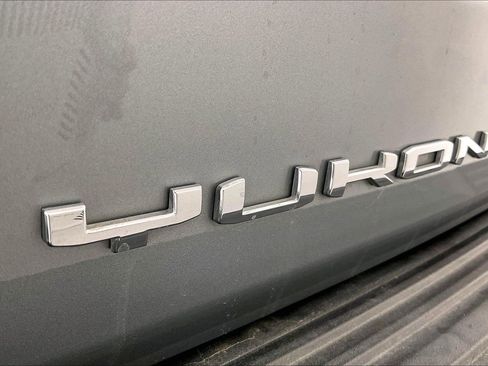 Used 2025 GMC Yukon Denali image 7
