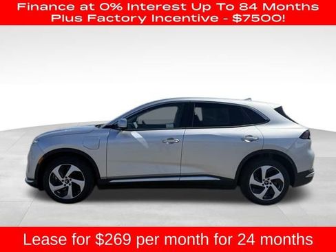 New 2025 VinFast VF 8 Eco image 19