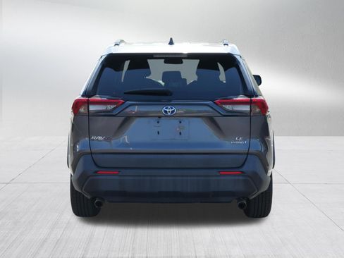 Used 2021 Toyota RAV4 LE AWD/4WD image 6