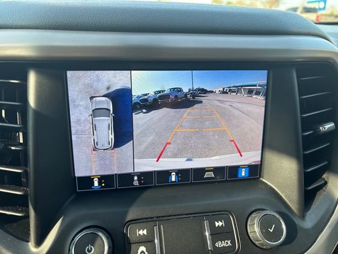 Used 2021 GMC Acadia Denali w/ Denali Technology Package image 21