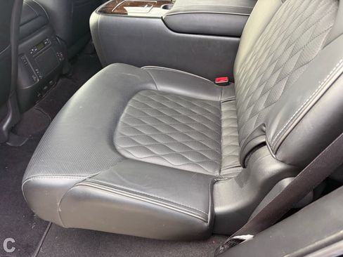 Used 2018 INFINITI QX80 4WD w/ Deluxe Technology Package image 10