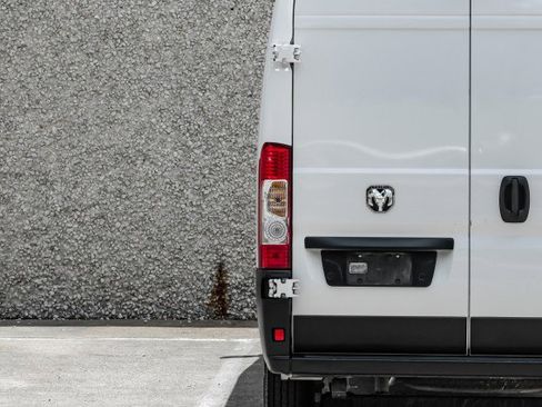 Used 2024 RAM ProMaster 2500 w/ Convenience Group FWD image 34