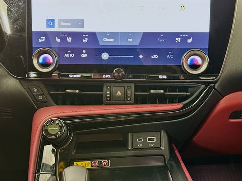 Used 2025 Lexus NX 350 AWD w/ Luxury Package image 13