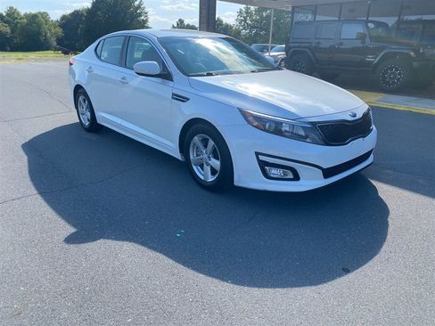 Used 2015 Kia Optima LX FWD image 1