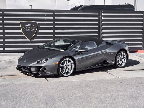 Used 2024 Lamborghini Huracan EVO image 6