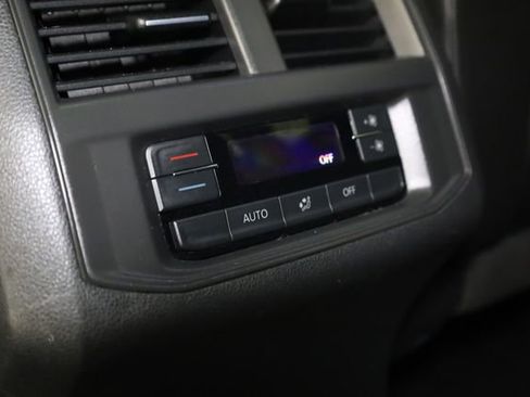 Used 2021 Volkswagen Atlas SE w/ Panoramic Sunroof Package image 29