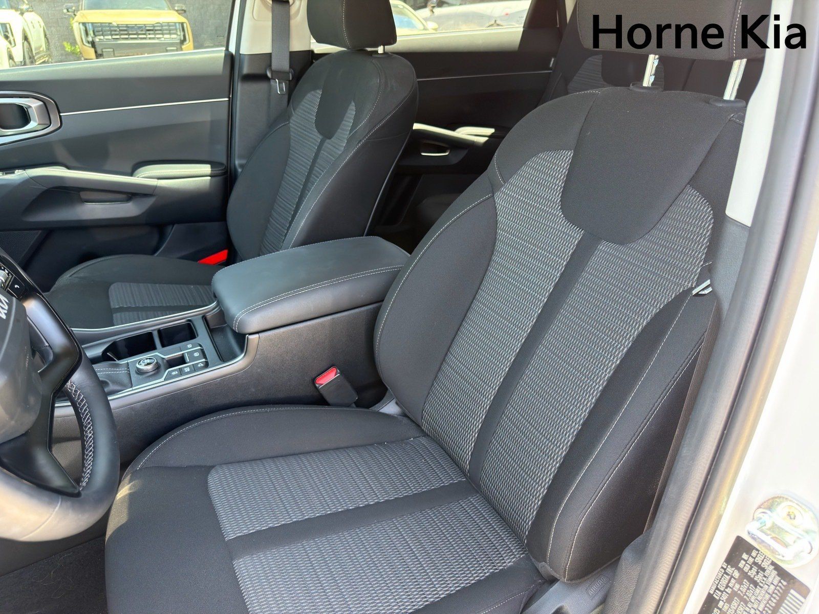 New 2026 Kia Sorento LX FWD image 10