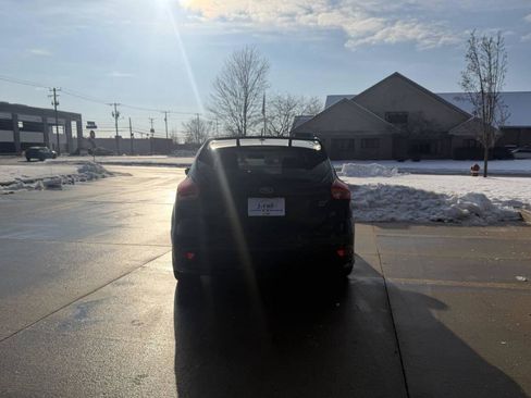 Used 2016 Ford Focus ST w/ Equipment Group 402A image 7