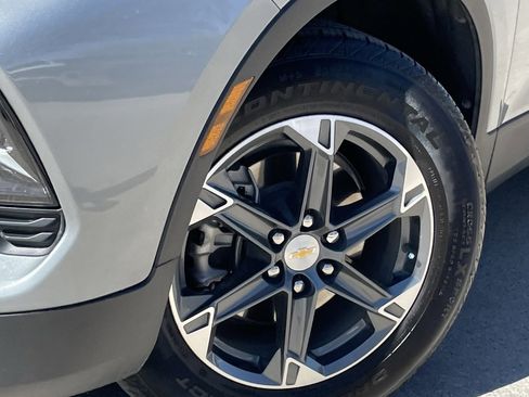 Used 2025 Chevrolet Blazer LT image 8