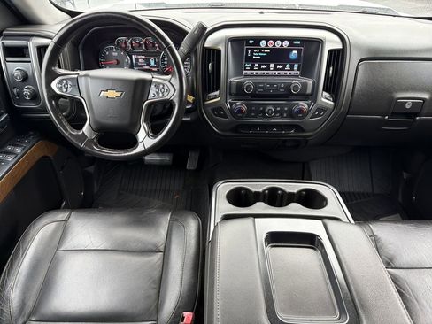 Used 2018 Chevrolet Silverado 1500 LTZ image 2